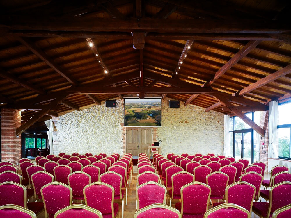 Salle-reception-en-seminaire-Tarn